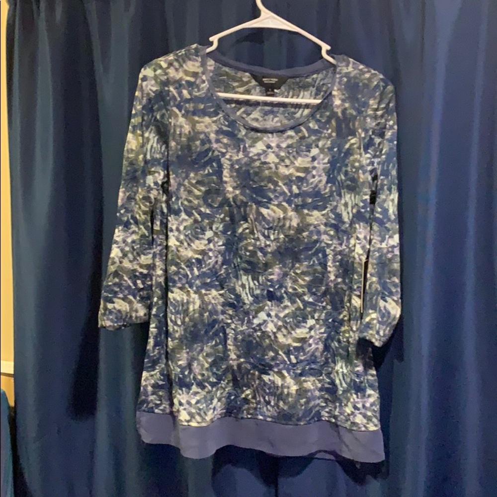 Simply Vera- Vera Wang Shirt